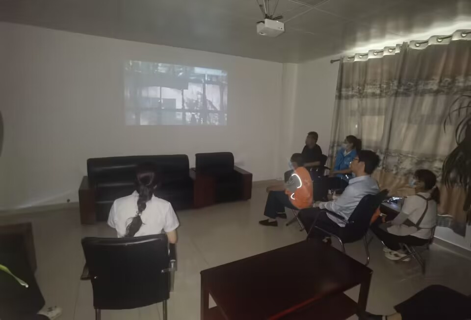 ... (2).jpg ... (2).jpg